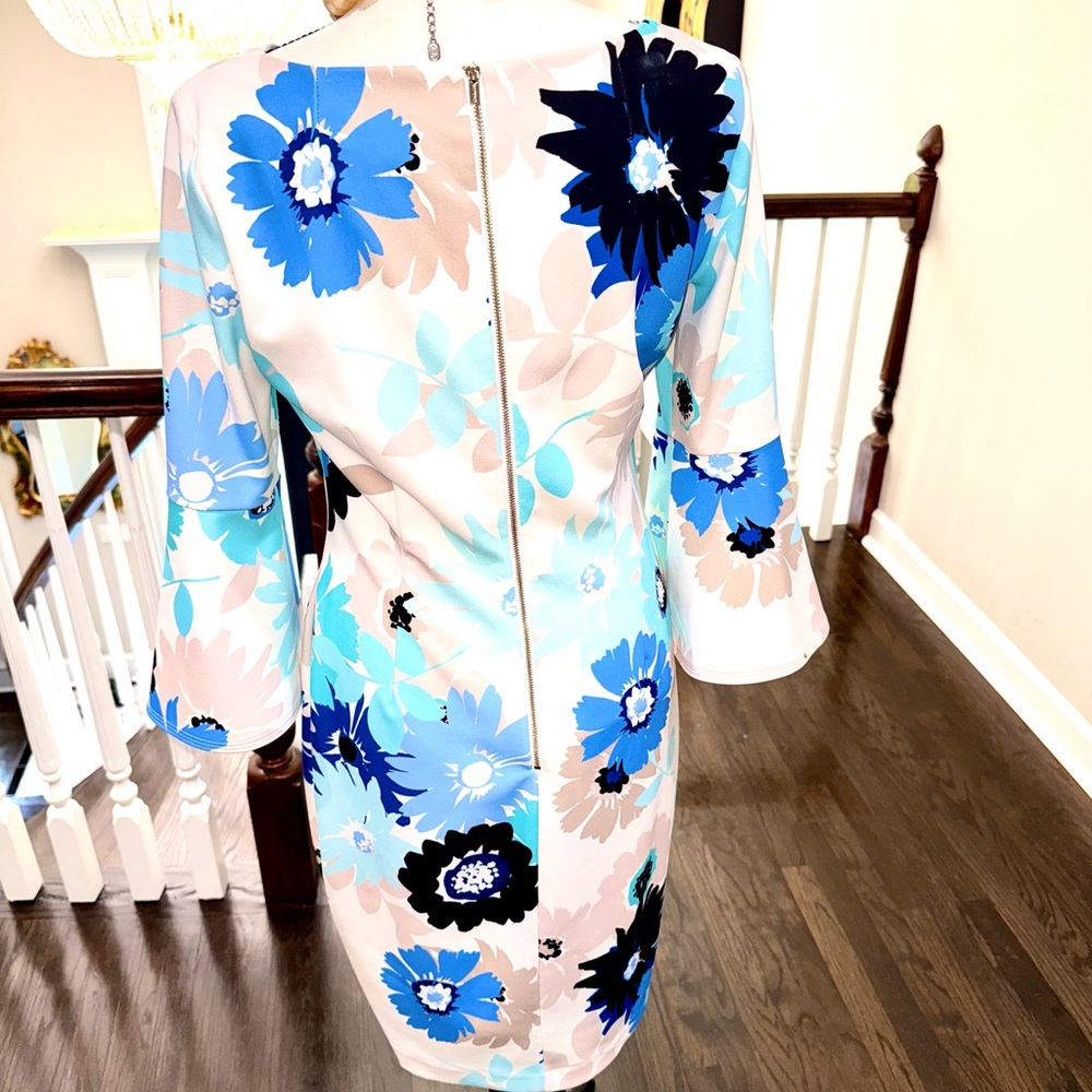 Beautiful Calvin Klein Floral Midi Dress w/ Long Bell Sleeves! - Picture 6 of 8